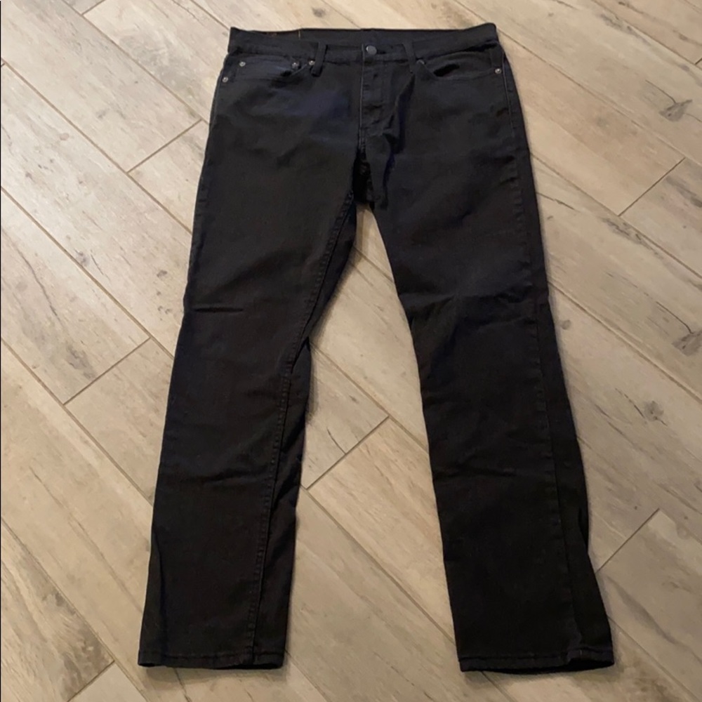 Men’s Straight Leg Levi’s - Picture 3 of 4